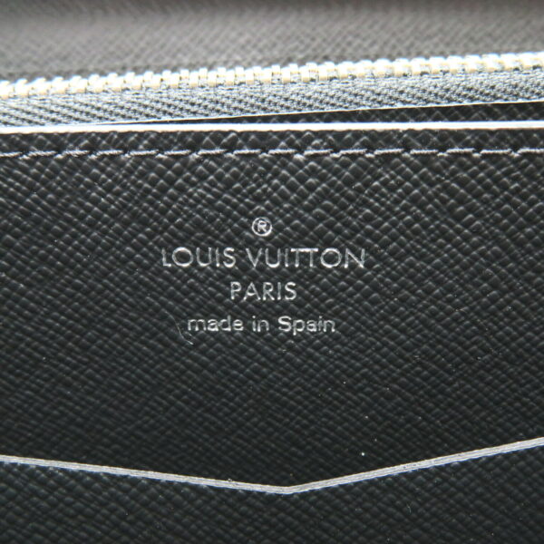 2101217851060 7 LOUIS VUITTON Zippy XL Round Long Graphite Wallet Black