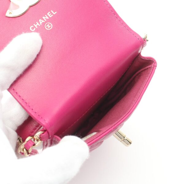 2101217870542 3 CHANEL Matelasse Phone Case Shoulder Bag Lambskin Pink