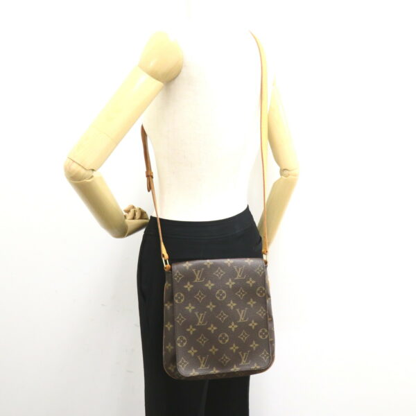 2101217872447 5 Louis Vuitton Musette Salsa Long Monogram Shoulder Bag Brown