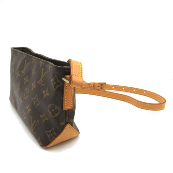 2101217884969 3 Louis Vuitton Trotter Monogram Shoulder Bag Brown