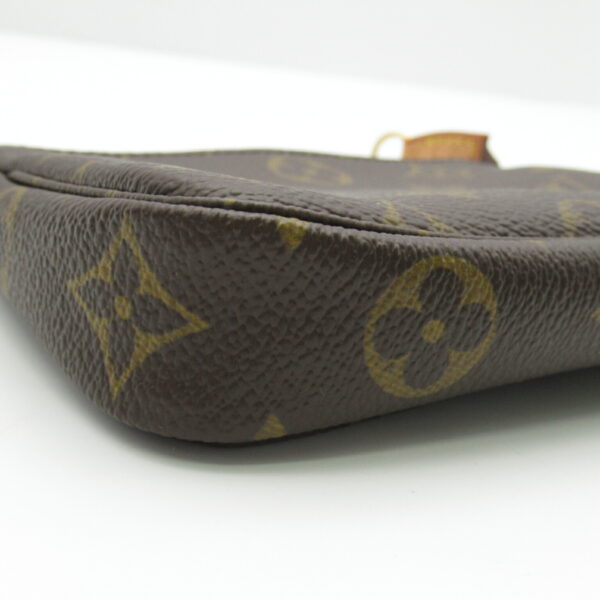 2101217885904 7 Louis Vuitton Mini Pochette Monogram Accessory Pouch Brown