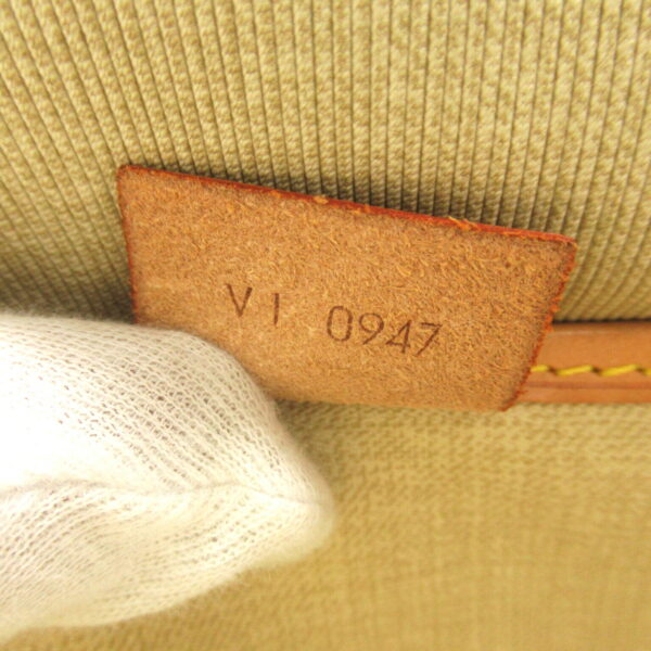 2101217886192 7 Louis Vuitton Excursion Monogram Handbag Brown