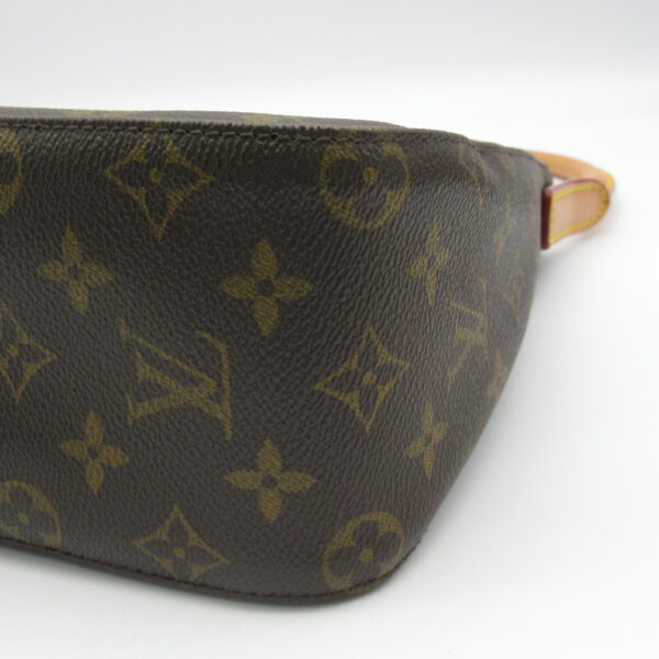 2101217971096 6 Louis Vuitton Looping MM Monogram Shoulder Bag Brown