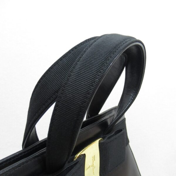 2101217979733 8 Salvatore Ferragamo Leather Handbag Black