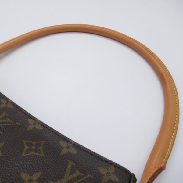 2101217981002 10 Louis Vuitton Looping MM Monogram Shoulder Bag Brown