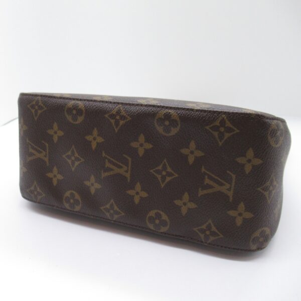 2101217981002 7 Louis Vuitton Looping MM Monogram Shoulder Bag Brown