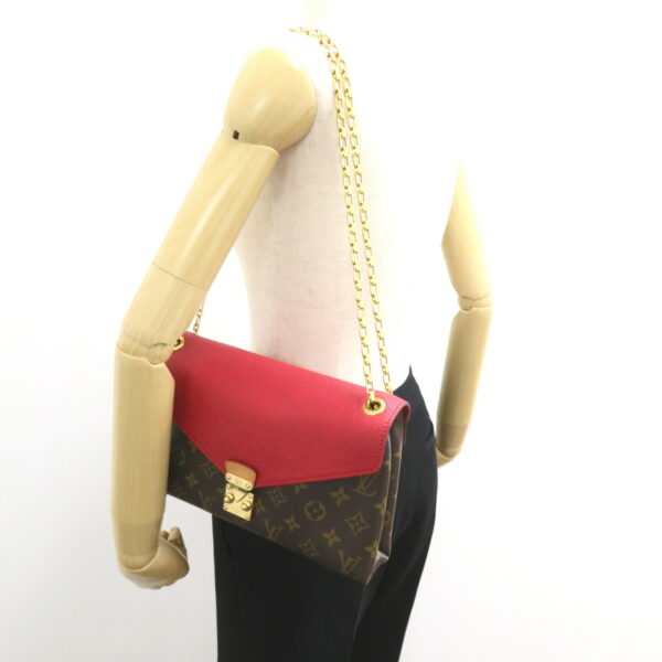 2101218055252 5 Louis Vuitton Pallas Chain Shoulder Bag Monogram Brown Red