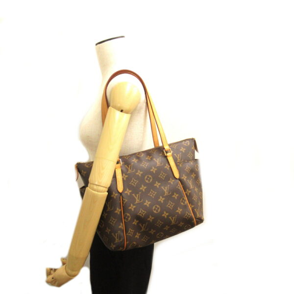 2101218066630 5 Louis Vuitton Totally PM Tote Bag Monogram Brown