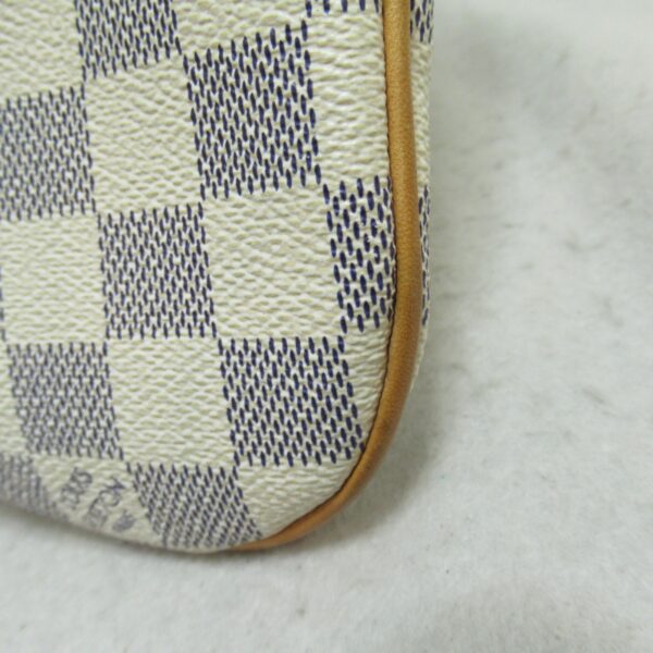 2101218073300 6 Louis Vuitton Pochette Bossfort Shoulder Bag Damier Azur Ivory