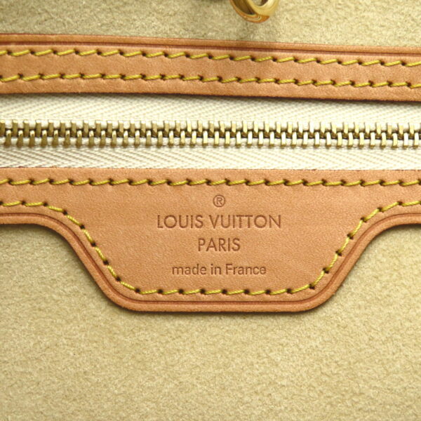 2101218085617 8 Louis Vuitton Hampstead Tote Bag Damier Azur Ivory