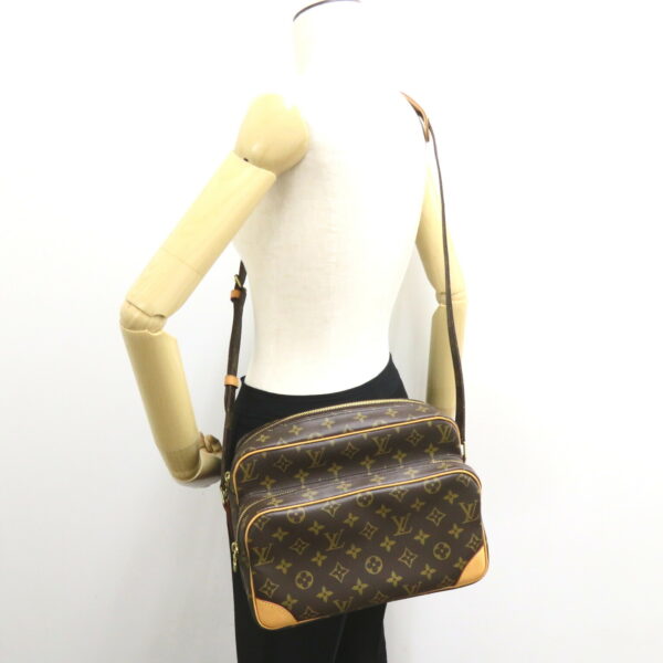 2101218100297 6 Louis Vuitton Nile Shoulder Bag Monogram Brown