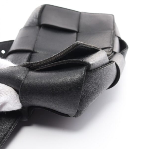 2101218121452 7 Bottega Veneta Cassette Leather Belt Bag Black