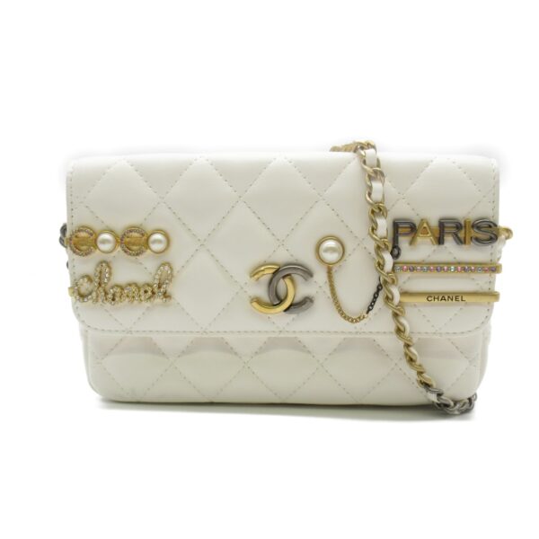 2104102184618 1 CHANEL Chain Wallet Shoulder Bag Lambskin White