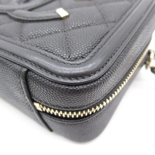 2104102185042 5 CHANEL Mini Chain Shoulder Bag Caviar Skin Black