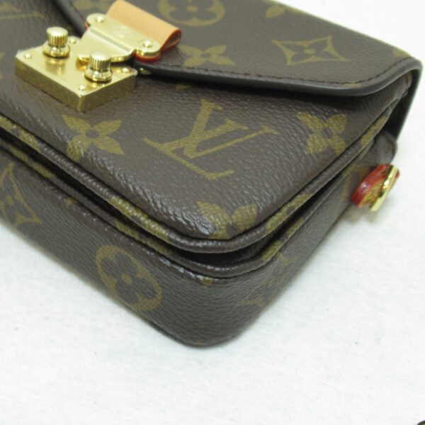 2104102237123 7 Louis Vuitton Micrometis Shoulder Bag Monogram Brown