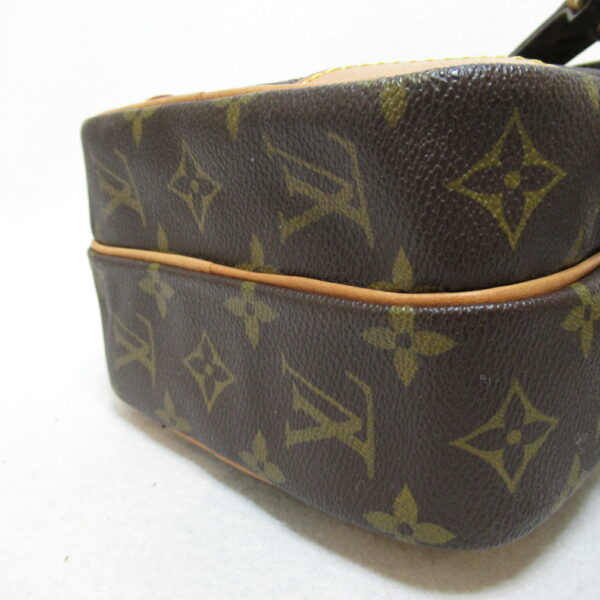 2106800516272 4 Louis Vuitton Amazon Shoulder Bag Monogram Brown