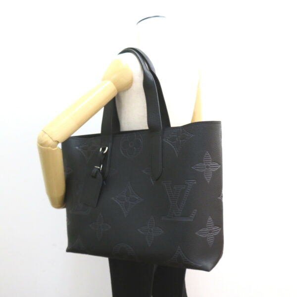 2106800524642 5 Louis Vuitton Shadow Caba Voyage NV Tote Bag Monogram Shadow Black