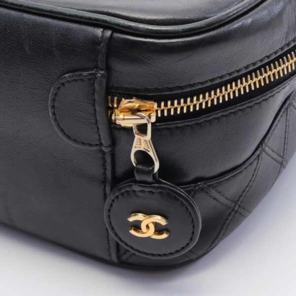 2106800532524 6 CHANEL Bicolore Handbag Lambskin Black