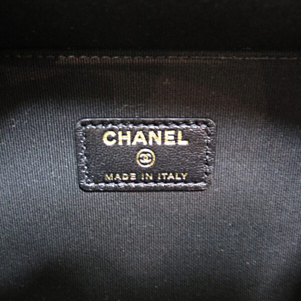 2107400212823 10 CHANEL Chain Shoulder Bag Lambskin Black