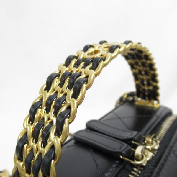 2107400212823 8 CHANEL Chain Shoulder Bag Lambskin Black