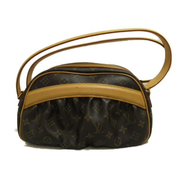 2107600955476 2 Louis Vuitton Clara Shoulder Bag Monogram Brown