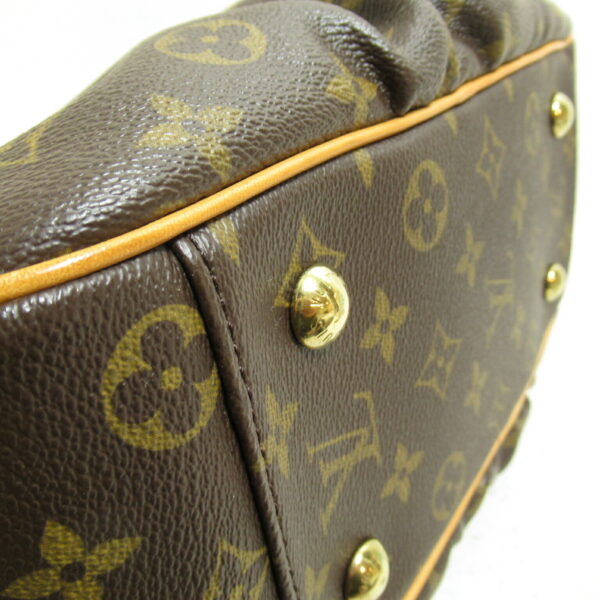 2107600955476 8 Louis Vuitton Clara Shoulder Bag Monogram Brown