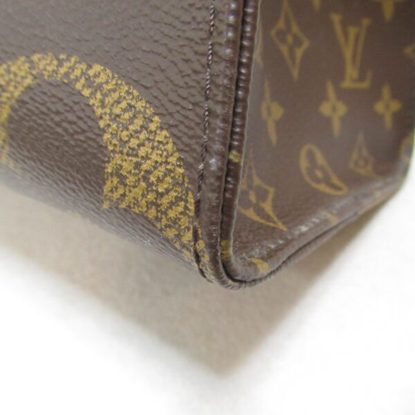 2118400124177 6 LOUIS VUITTON On the Go MM Tote Bag Monogram Giant Brown