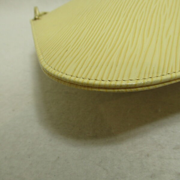 2118900026179 8 Louis Vuitton Pochette Demilune Pouch Epi Yellow Vanilla