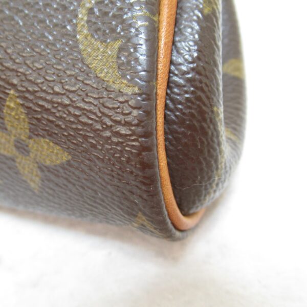 2119800005899 6 Louis Vuitton Eva Shoulder Bag Monogram Brown