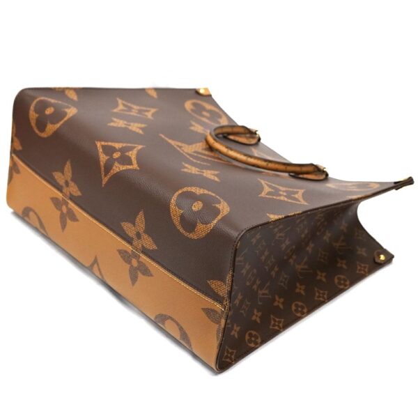 22 132 6 Louis Vuitton On the Go GM 2WAY Bag Giant Reverse Brown