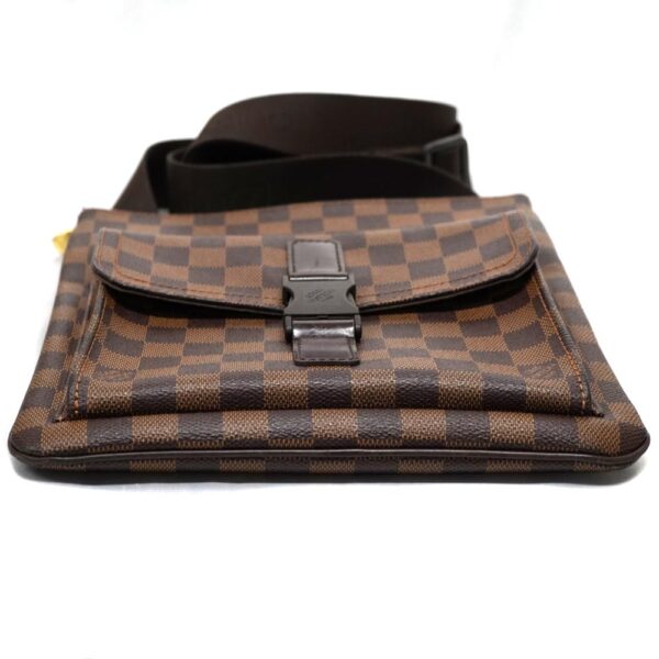 22 3468 3 Louis Vuitton Pochette Melvire Damier Shoulder Bag