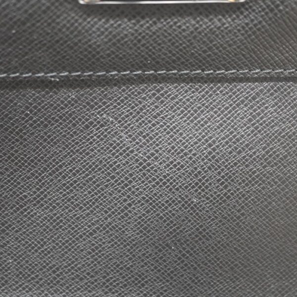 22 5264 13 Louis Vuitton Associé Cartable 2 Bag Taiga Leather Noir Black