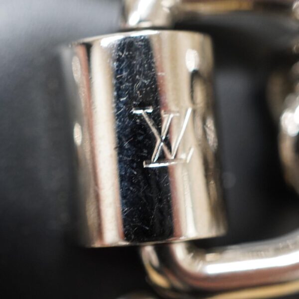 22 6033 12 Louis Vuitton Twist MM Leather V Lock Studs Multicolor Black