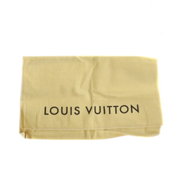 22 7428 18 Louis Vuitton Portefeuille Sara Chain Wallet Vernis Patent Leather Amaranto