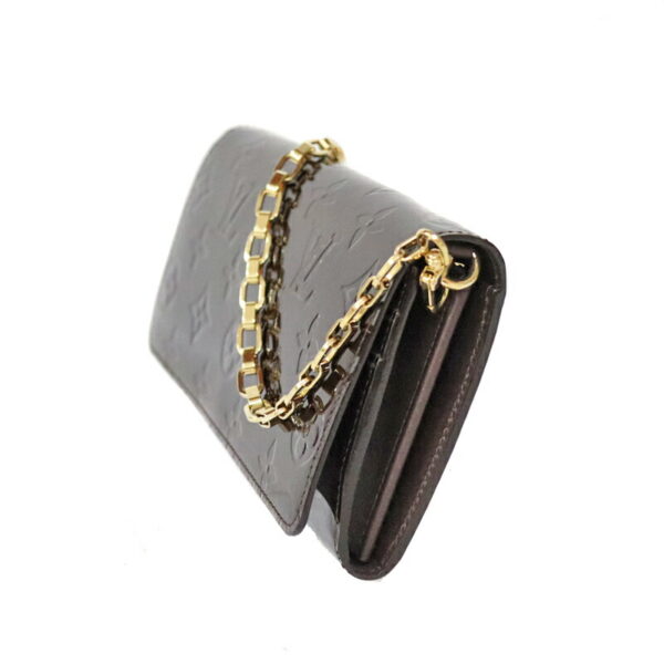 22 7428 2 Louis Vuitton Portefeuille Sara Chain Wallet Vernis Patent Leather Amaranto