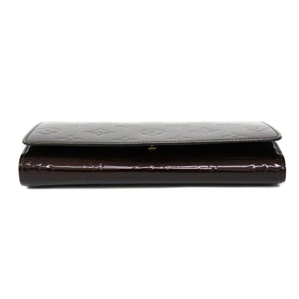 22 7428 4 Louis Vuitton Portefeuille Sara Chain Wallet Vernis Patent Leather Amaranto