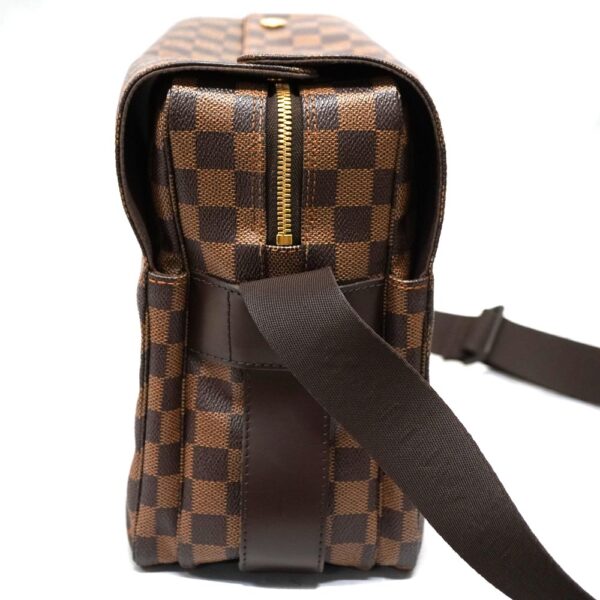 22 9615 4 Louis Vuitton Naviglio Shoulder Bag Damier