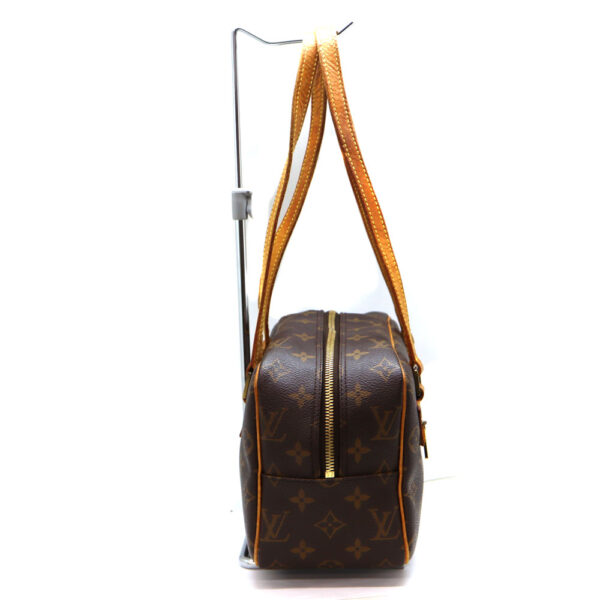 2202 4 Louis Vuitton Cite MM Monogram Canvas Shoulder Bag Brown