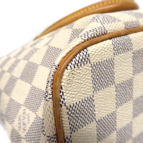 22051647 Louis Vuitton Saleya PM Damier Azur Tote Bag White