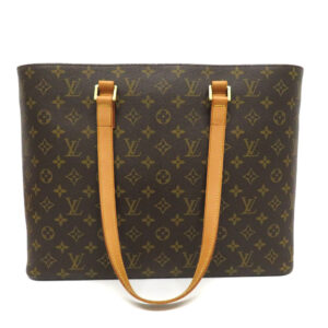 22076021 Louis Vuitton Truth Toilette 23 Cosmetics Monogram Brown