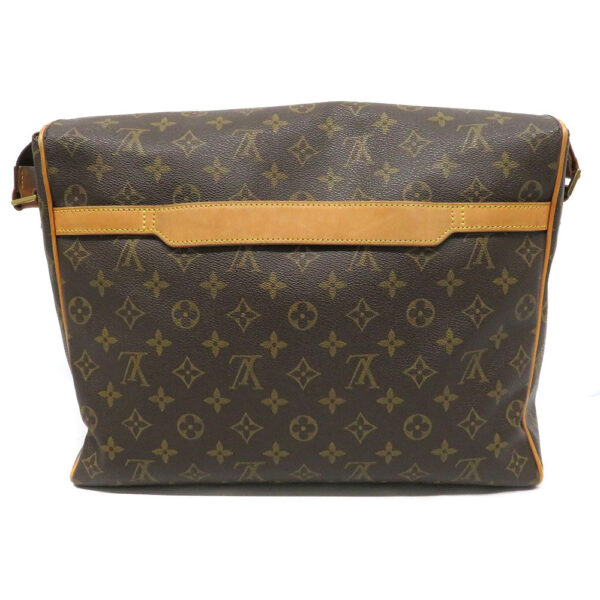 22087262 Louis Vuitton Aves Monogram Shoulder Bag Brown