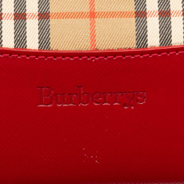 228 37377 8 Burberry Nova Check Shadow Horse Tote Bag Beige Red