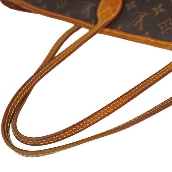 23 2216 08 Louis Vuitton Neverfull MM Monogram Tote Bag