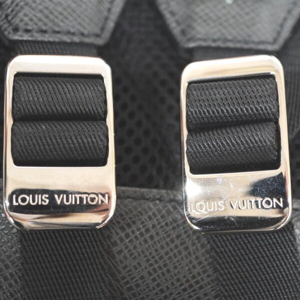 23 2422 9 Louis Vuitton Anton Rucksack Taiga Leather Gray White Blue