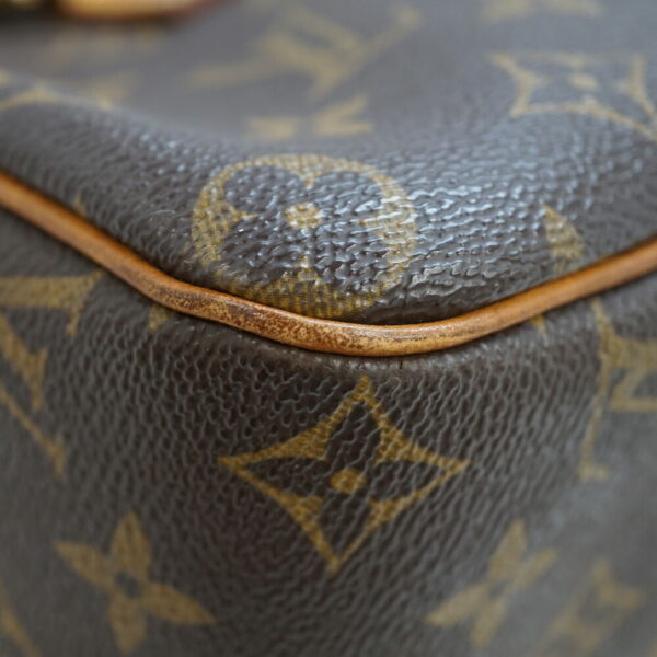 23 2574 7 Louis Vuitton Cite MM Handbag Monogram Canvas Brown