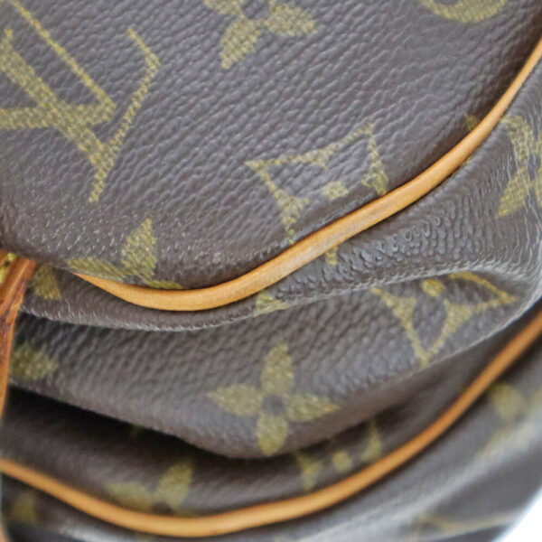 23 3641 5 Louis Vuitton Saumur 30 Monogram Canvas Shoulder Bag Brown