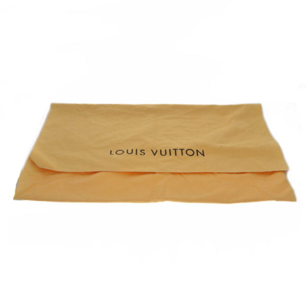 23 3811 17 Louis Vuitton Batignolles Horizontal Monogram Shoulder Bag