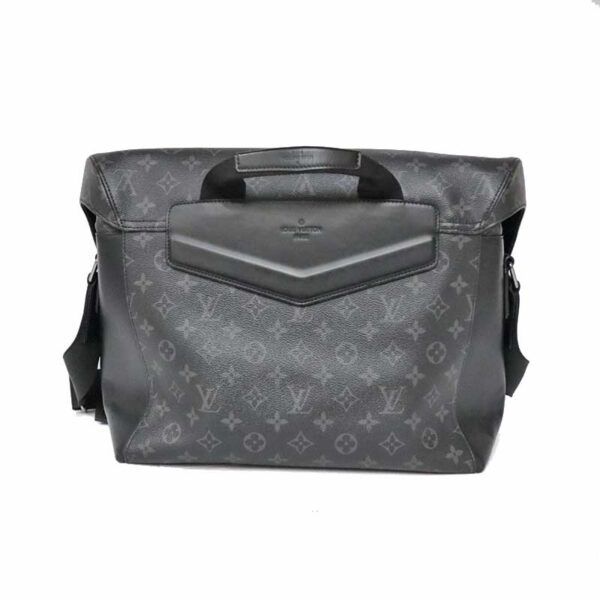 23 4102 3 Louis Vuitton Messenger Voyage MM Shoulder Bag