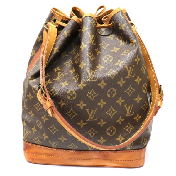 23 4436 2 Louis Vuitton Noe Shoulder Bag Monogram