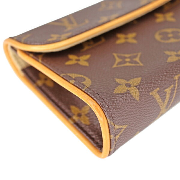 23 4581 06 Louis Vuitton Pochette Florentine